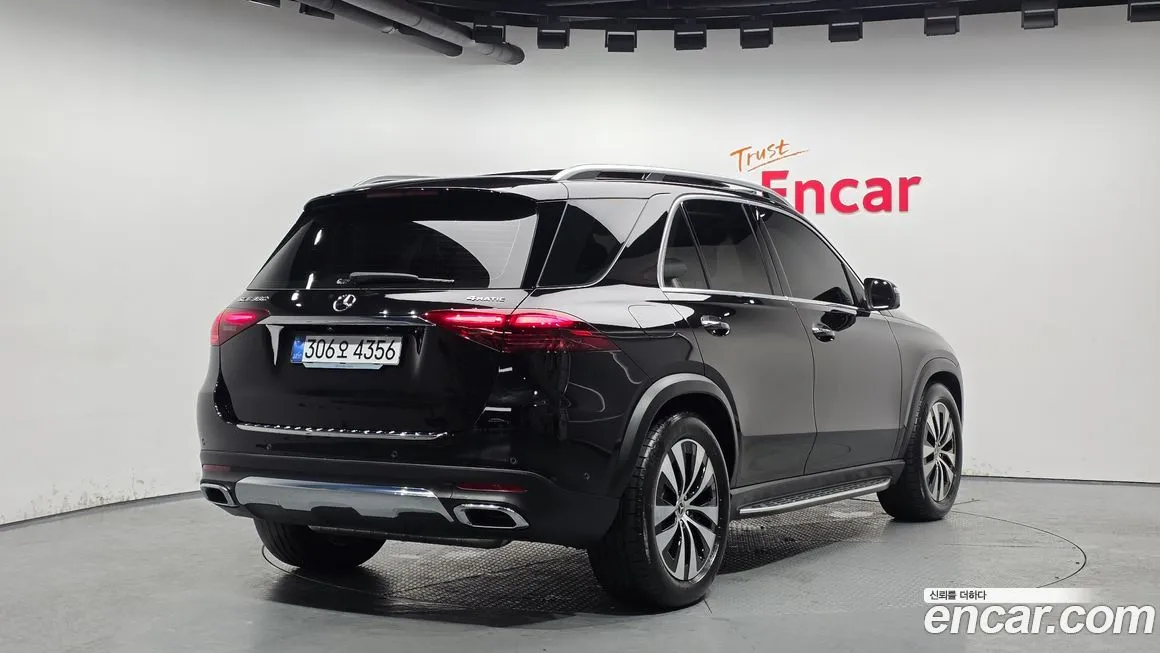 Mercedes-Benz GLE-Class — фото 7