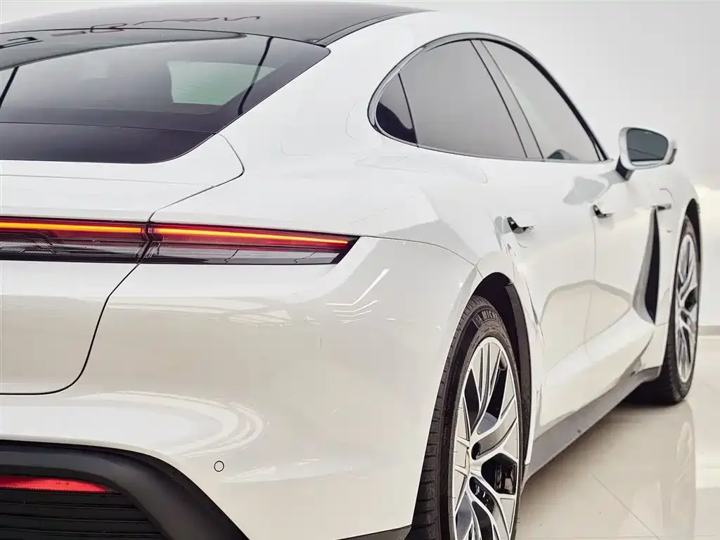 Porsche Taycan 2022 из CN, фото 5