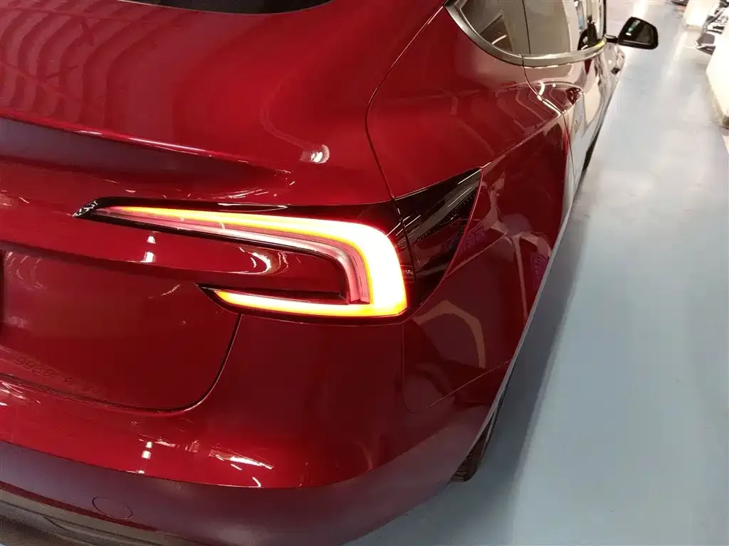 Tesla Model 3 2024 из CN, фото 2