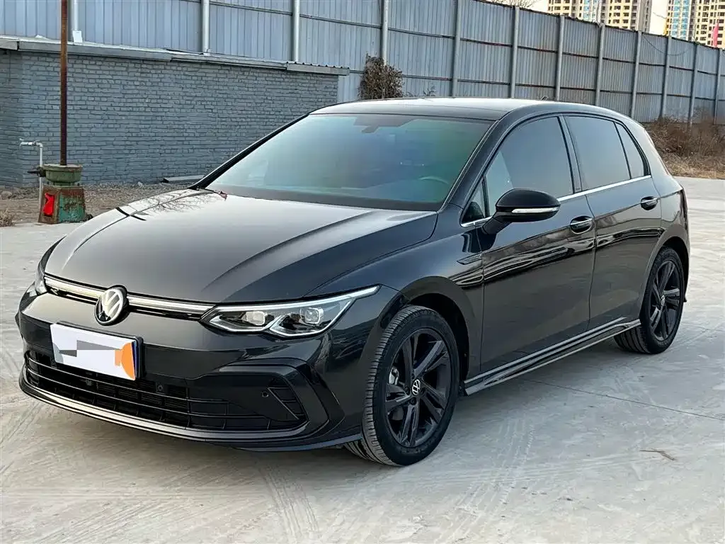 Volkswagen Golf 2023 из CN, фото 1