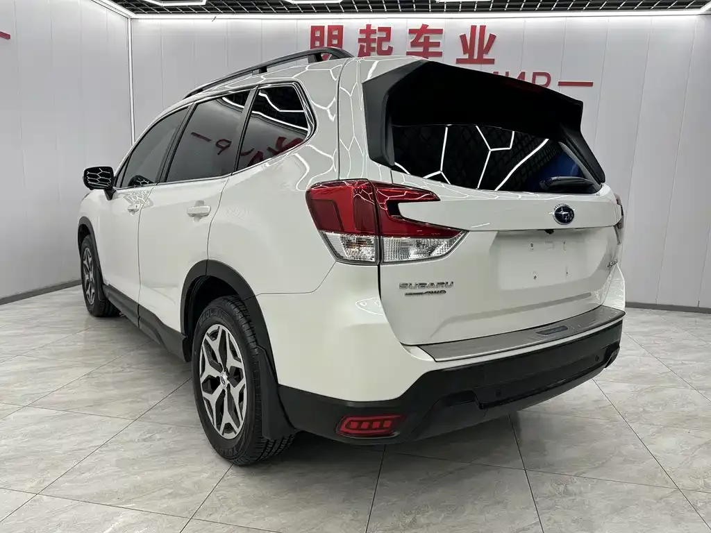Subaru Forester 2023 из CN, фото 6
