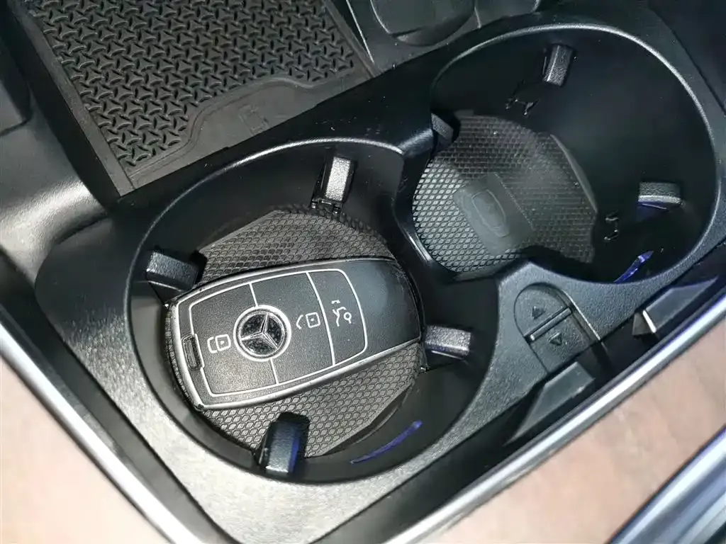 Mercedes-Benz E-Class 2023 из CN, фото 4