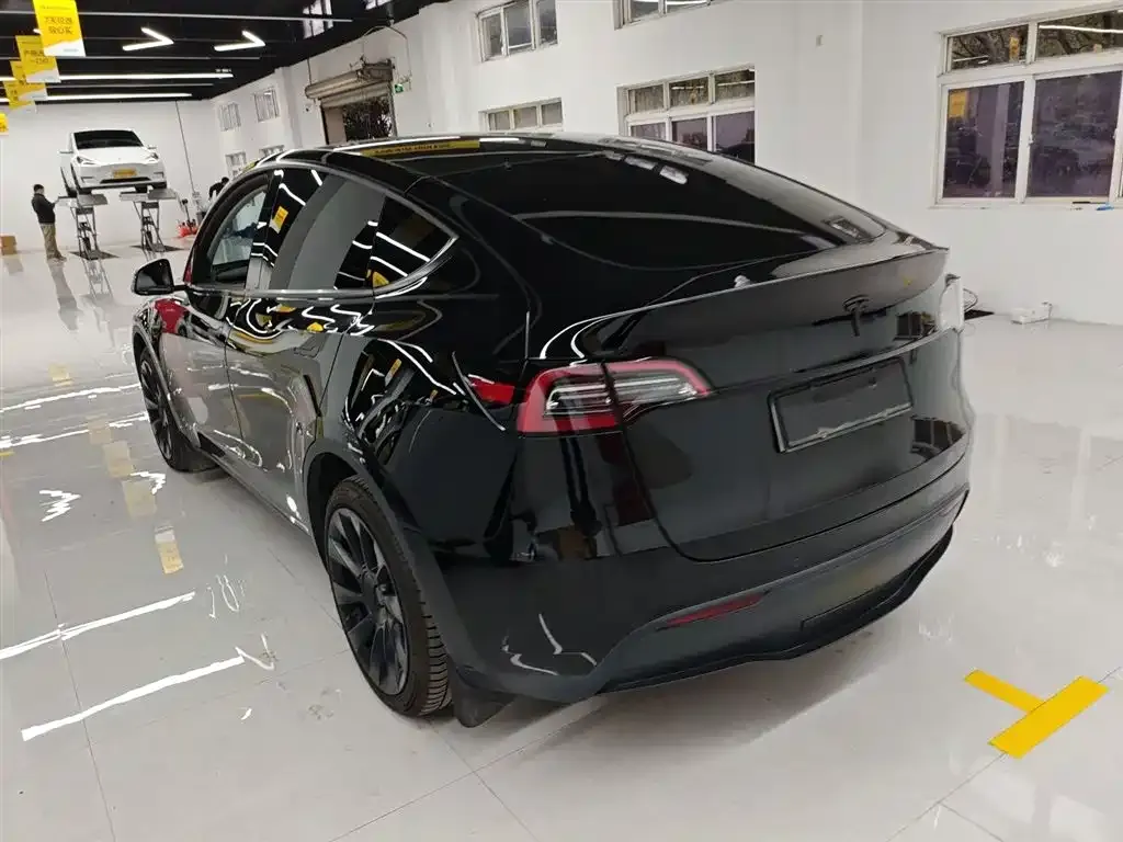 Tesla Model Y 2023 из CN, фото 10