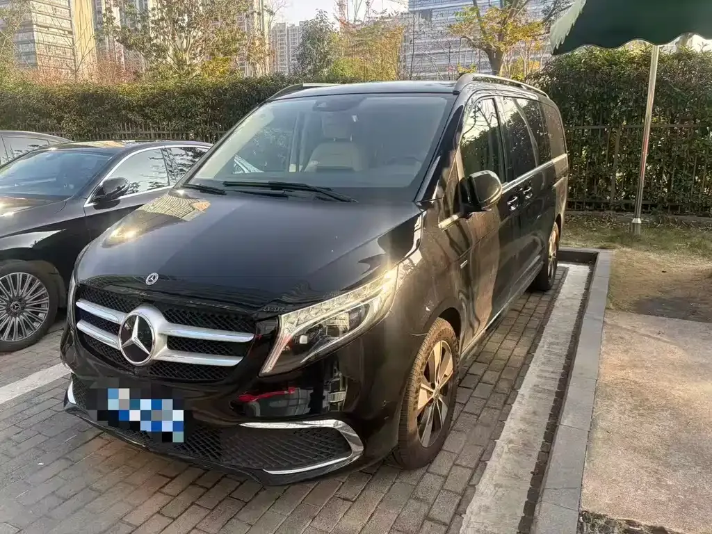 Mercedes-Benz V-Class 2022 из CN, фото 1