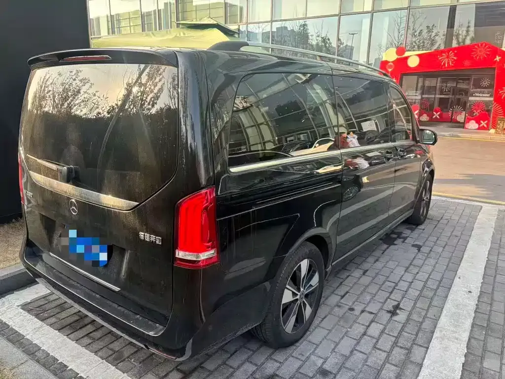 Mercedes-Benz V-Class 2022 из CN, фото 5