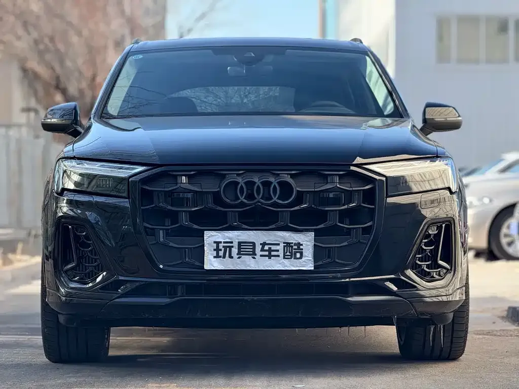 Audi Q7 2025 из CN, фото 8