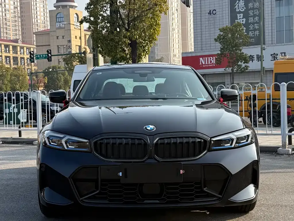 BMW 3 Series 2024 из CN, фото 4