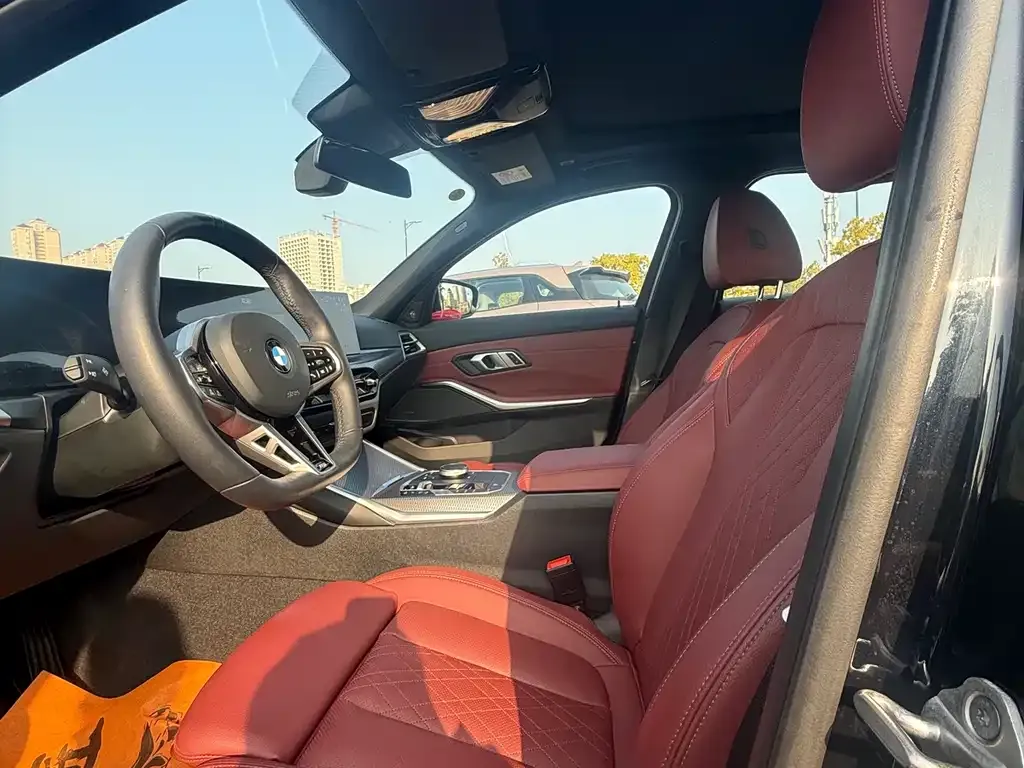 BMW 3 Series 2024 из CN, фото 9