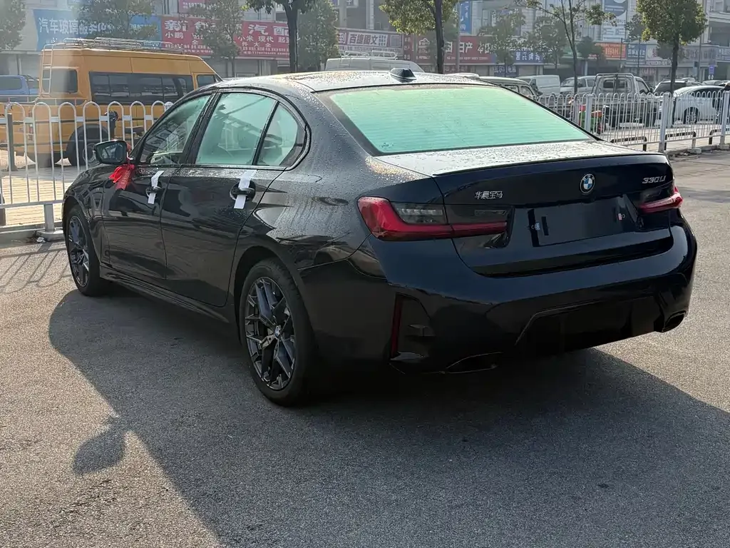 BMW 3 Series 2024 из CN, фото 8