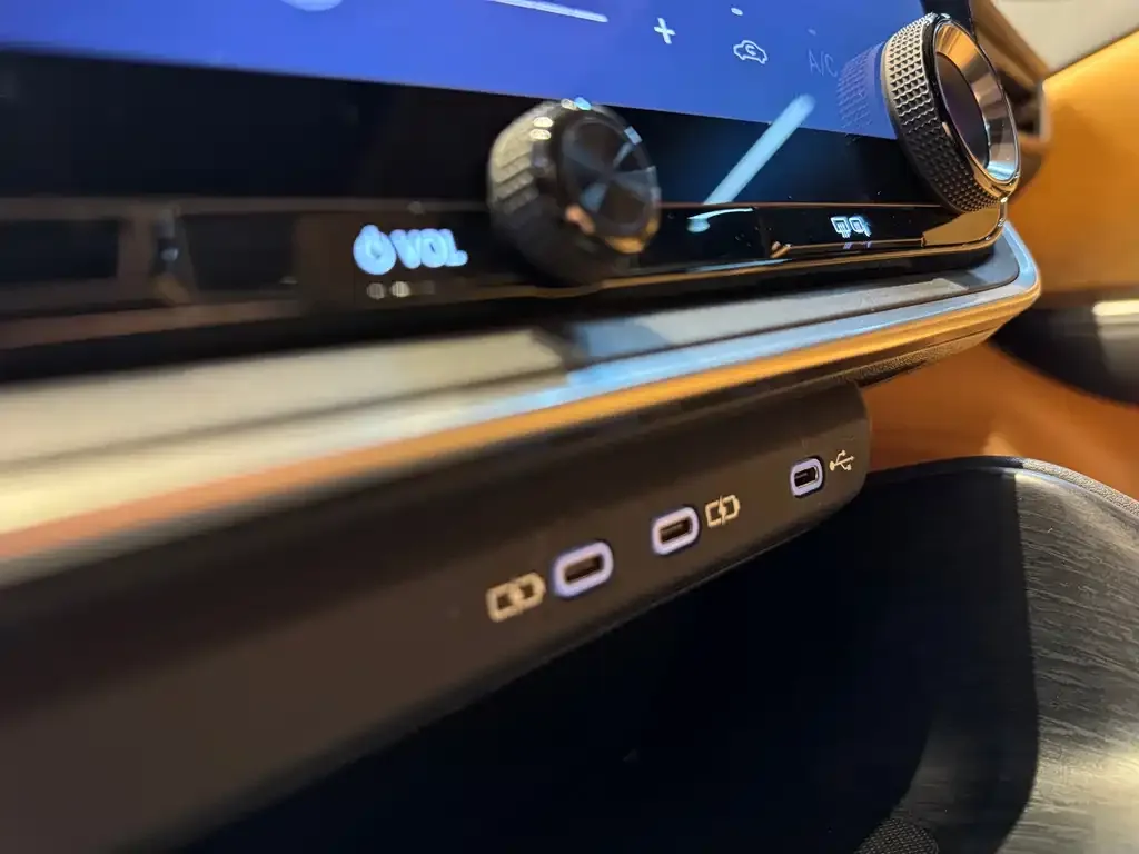 Lexus RZ 2023 из CN, фото 2