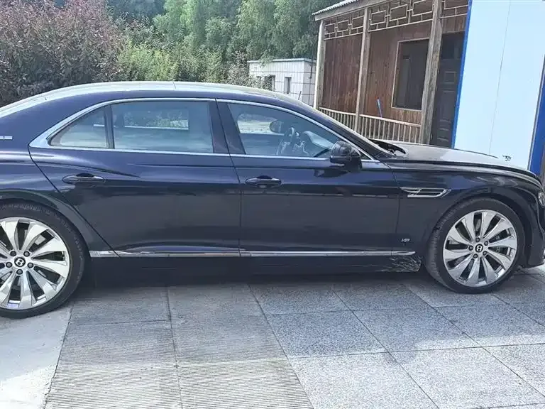 Bentley Flying Spur 2021 из CN, фото 8