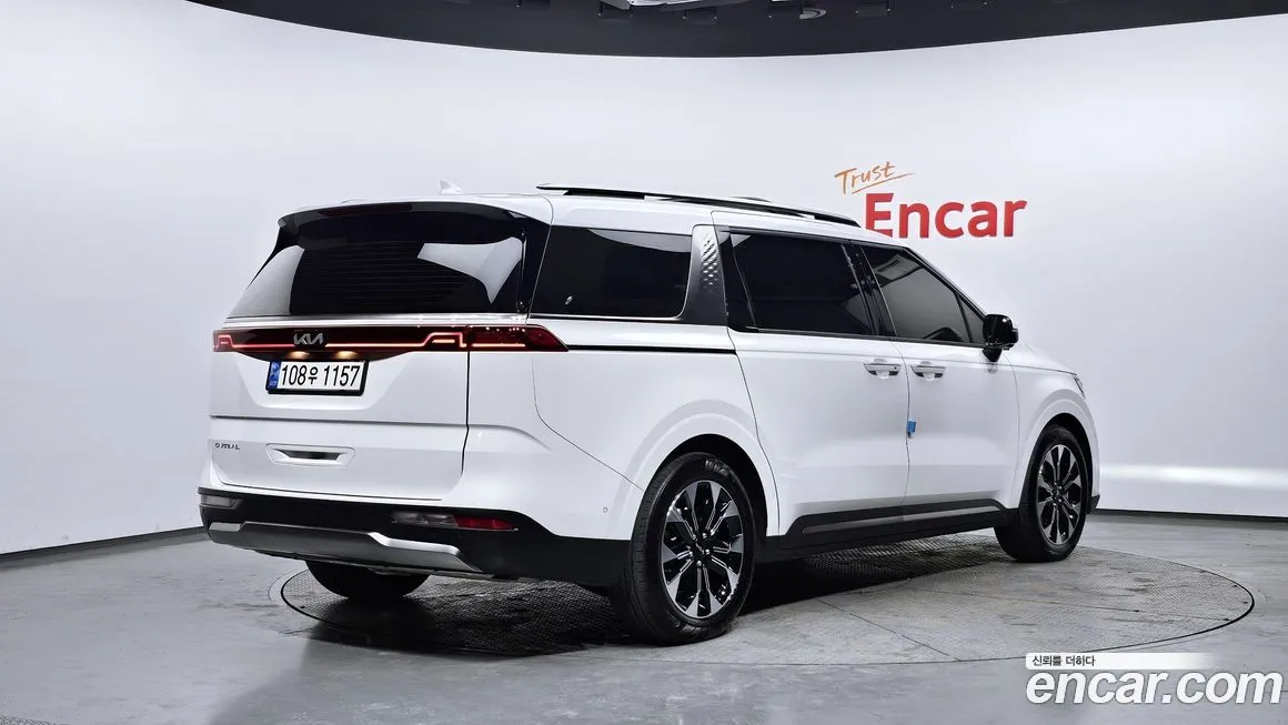 Kia Carnival 2023 из KR, фото 2