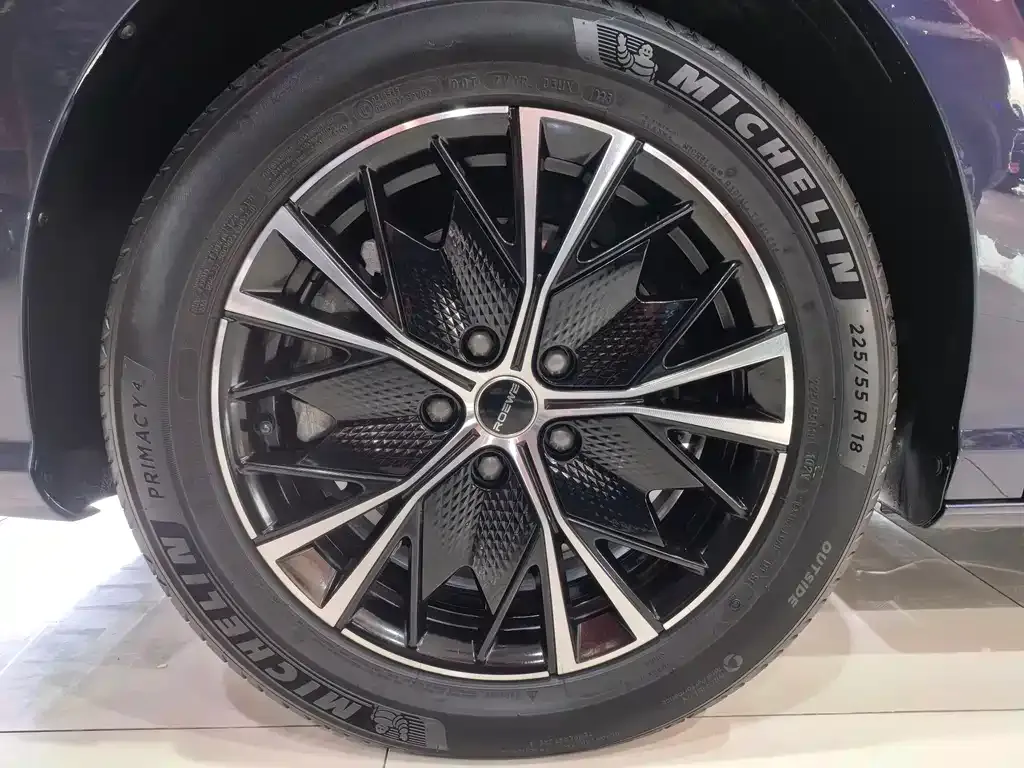 Roewe iMAX8 2024 из CN, фото 4