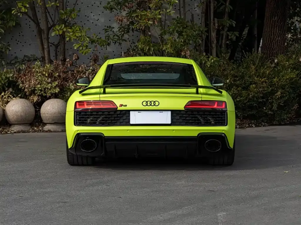 Audi R8 — фото 10