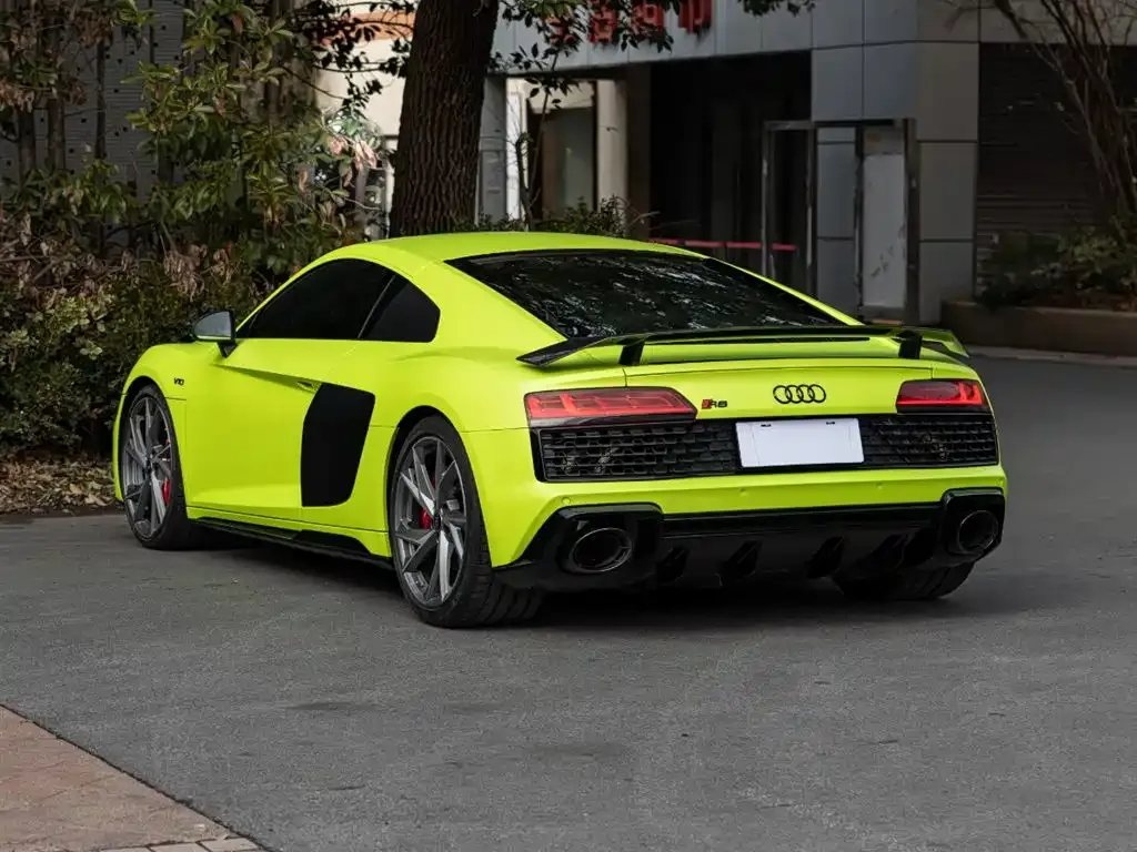 Audi R8 — фото 9