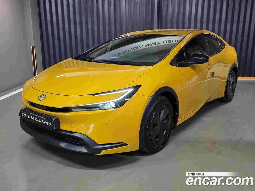Toyota Prius 2024 из KR, фото 1