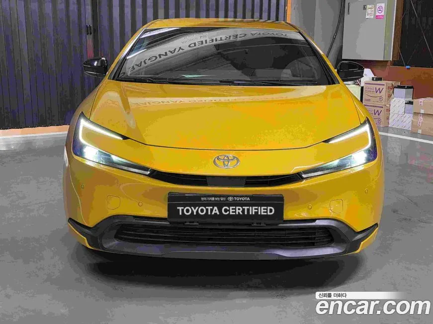 Toyota Prius 2024 из KR, фото 2