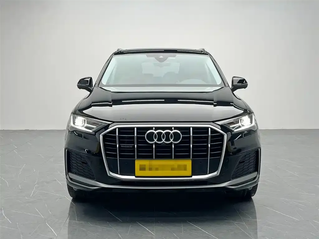 Audi Q7 2023 из CN, фото 7