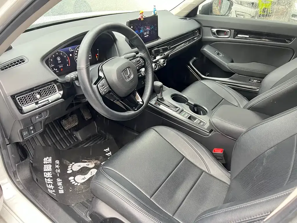 Honda Civic — фото 10