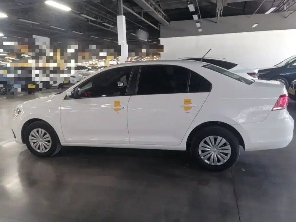Volkswagen Santana 2022 из CN, фото 10