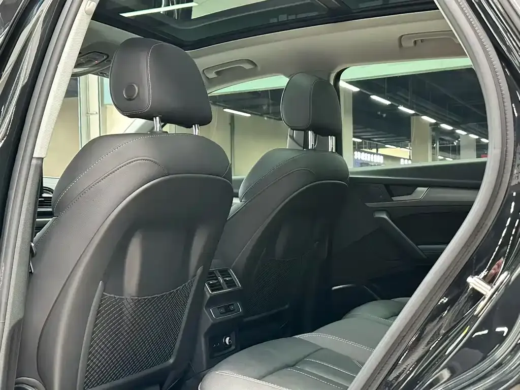 Audi Q5L 2023 из CN, фото 4