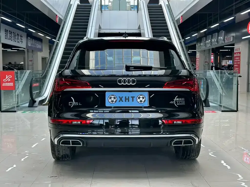 Audi Q5L 2023 из CN, фото 2