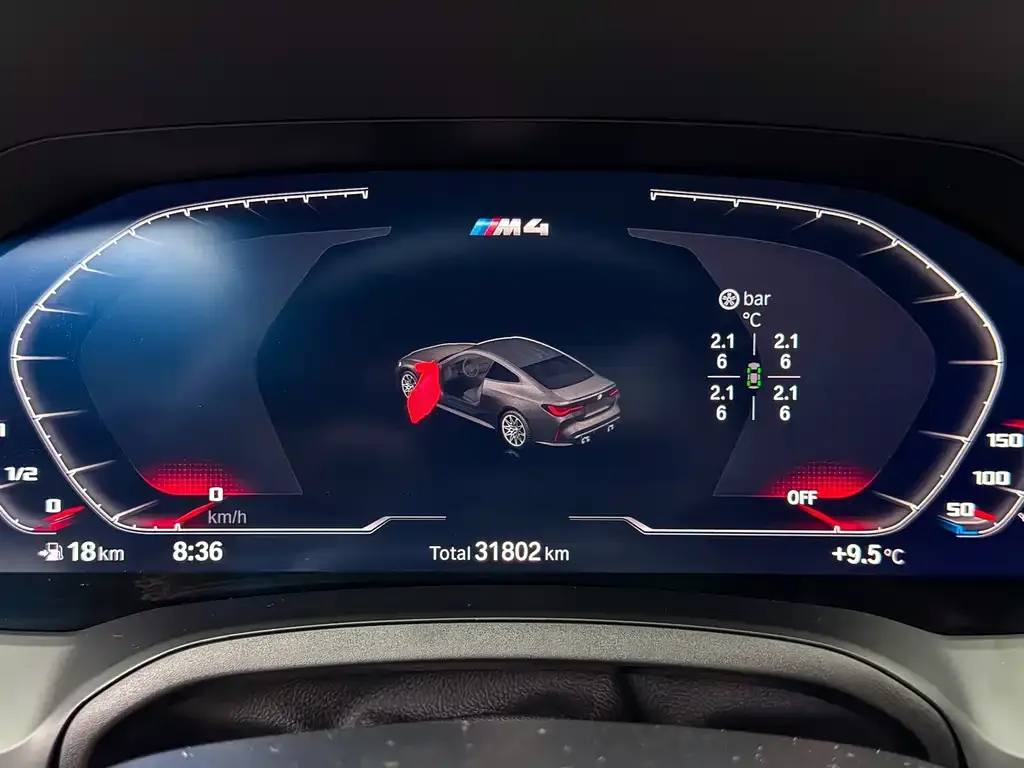 BMW M4 2023 из CN, фото 6