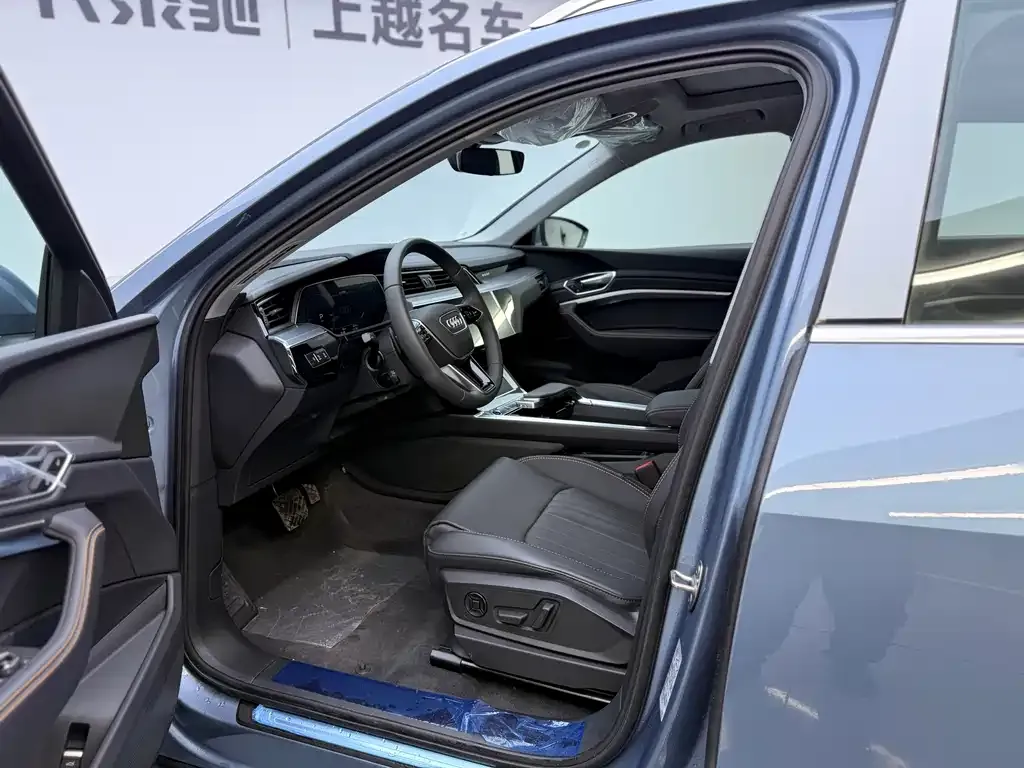 Audi e-tron 2026 из CN, фото 10