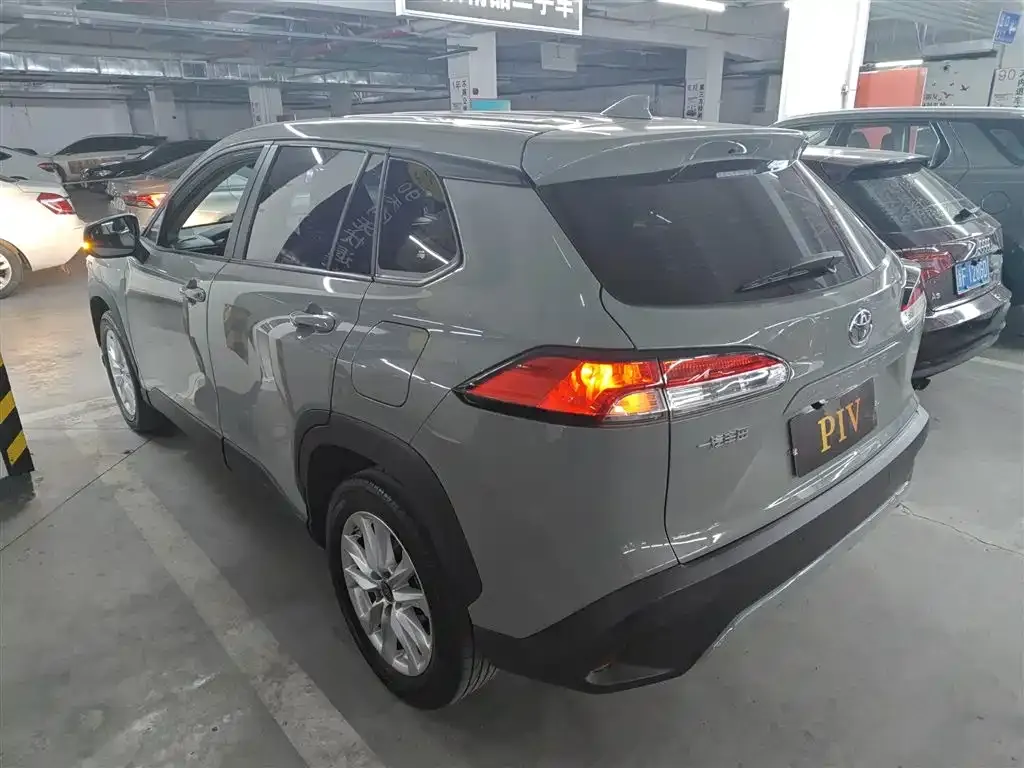 Toyota Corolla Cross 2022 из CN, фото 8
