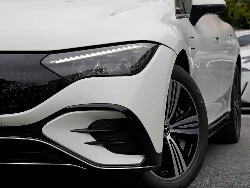 Mercedes-Benz EQE 2025 из CN, фото 10