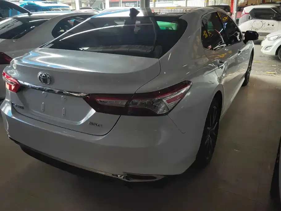 Toyota Camry 2023 из CN, фото 9