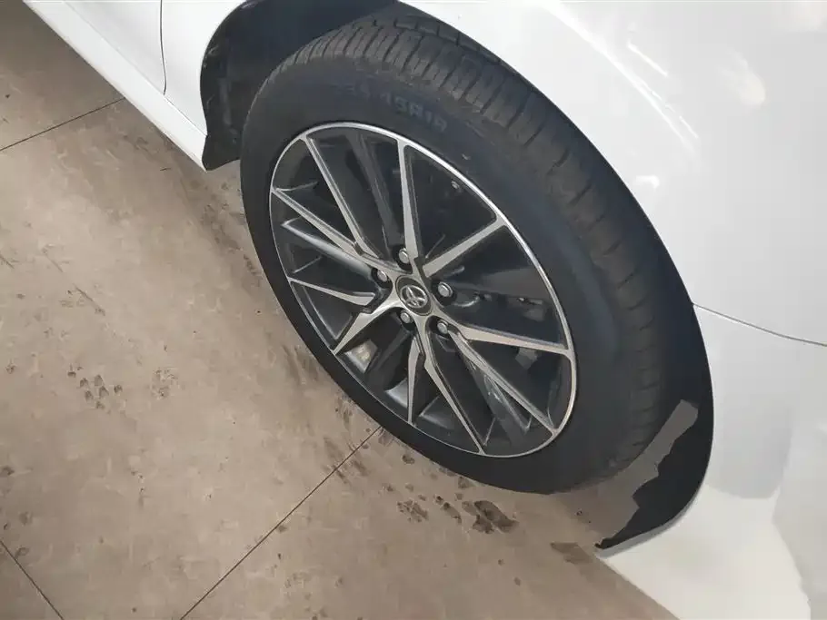 Toyota Camry 2023 из CN, фото 5