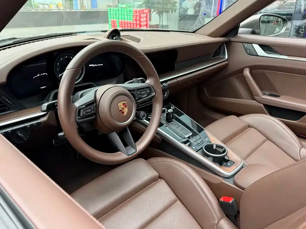 Porsche 911 2023 из CN, фото 9