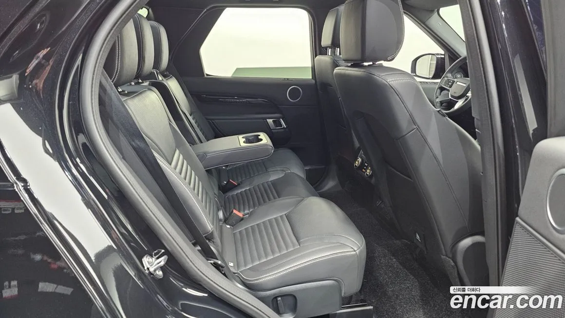Land Rover Discovery 2025 из KR, фото 4