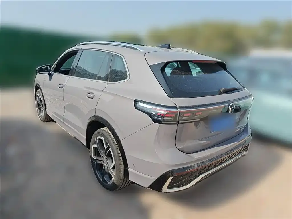 Volkswagen Tiguan L 2025 из CN, фото 4