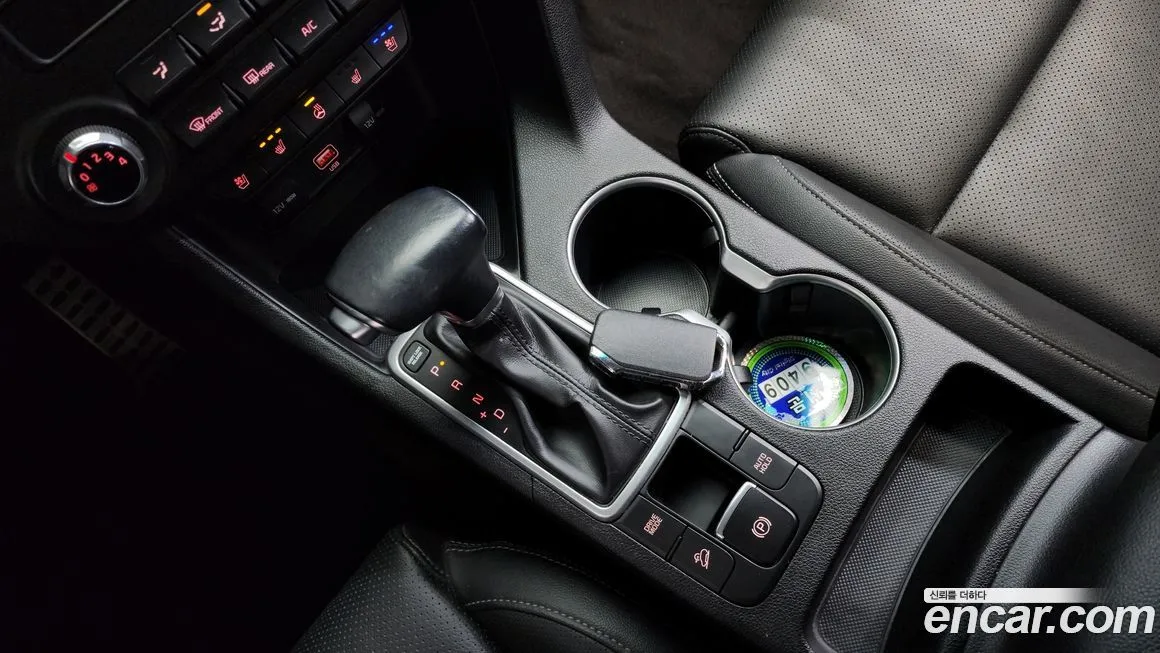Kia Sportage — фото 10