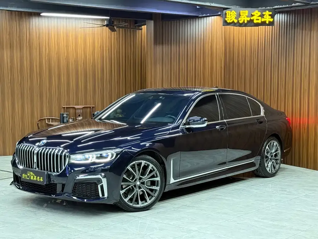 BMW 7 Series 2021 из CN, фото 1