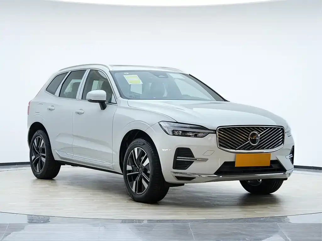 Volvo XC60 — фото 7