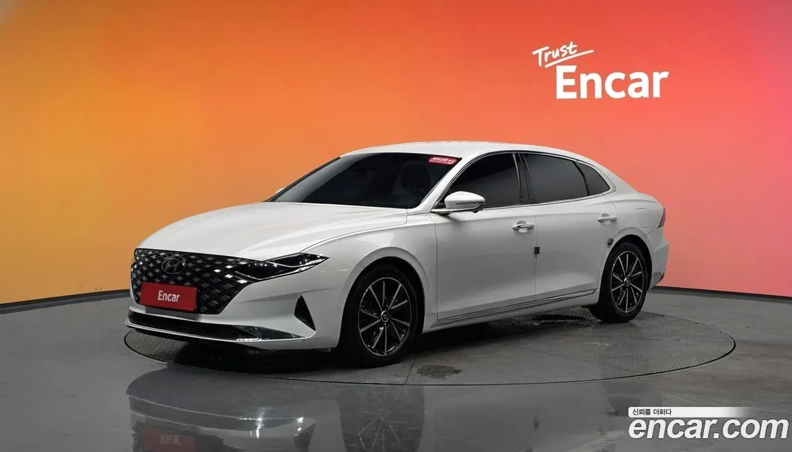 Hyundai Grandeur — фото 1