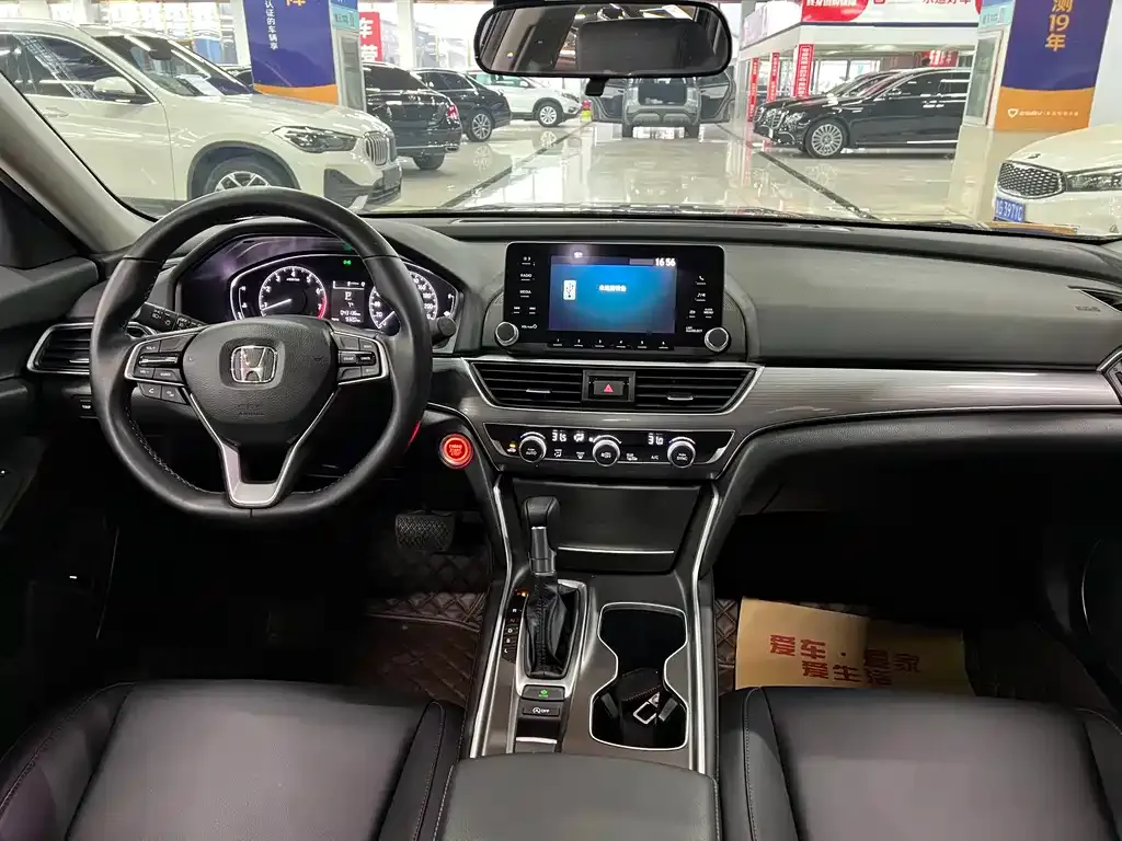 Honda Accord — фото 4