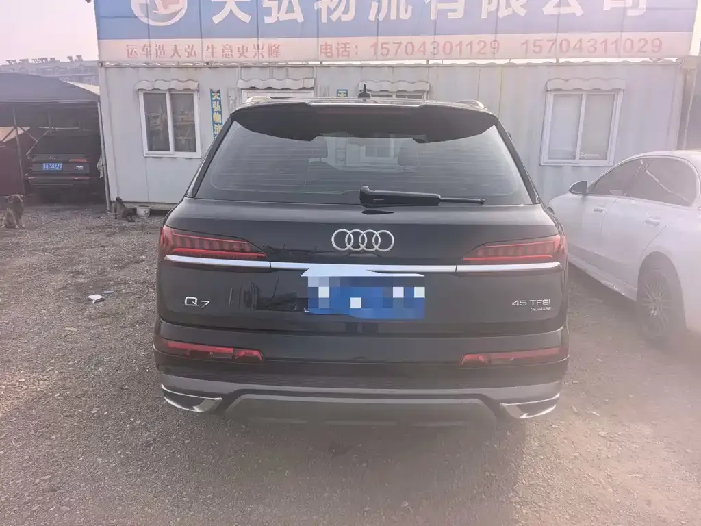 Audi Q7 2022 из CN, фото 4