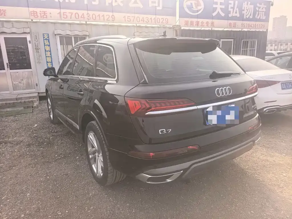 Audi Q7 2022 из CN, фото 7