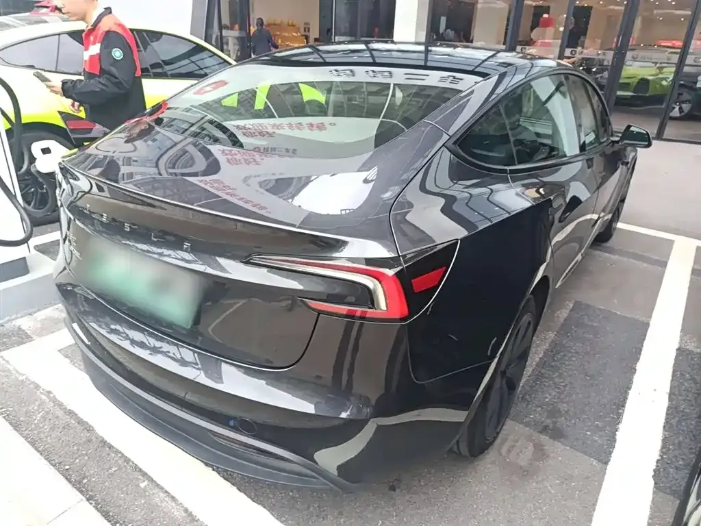 Tesla Model 3 2024 из CN, фото 7