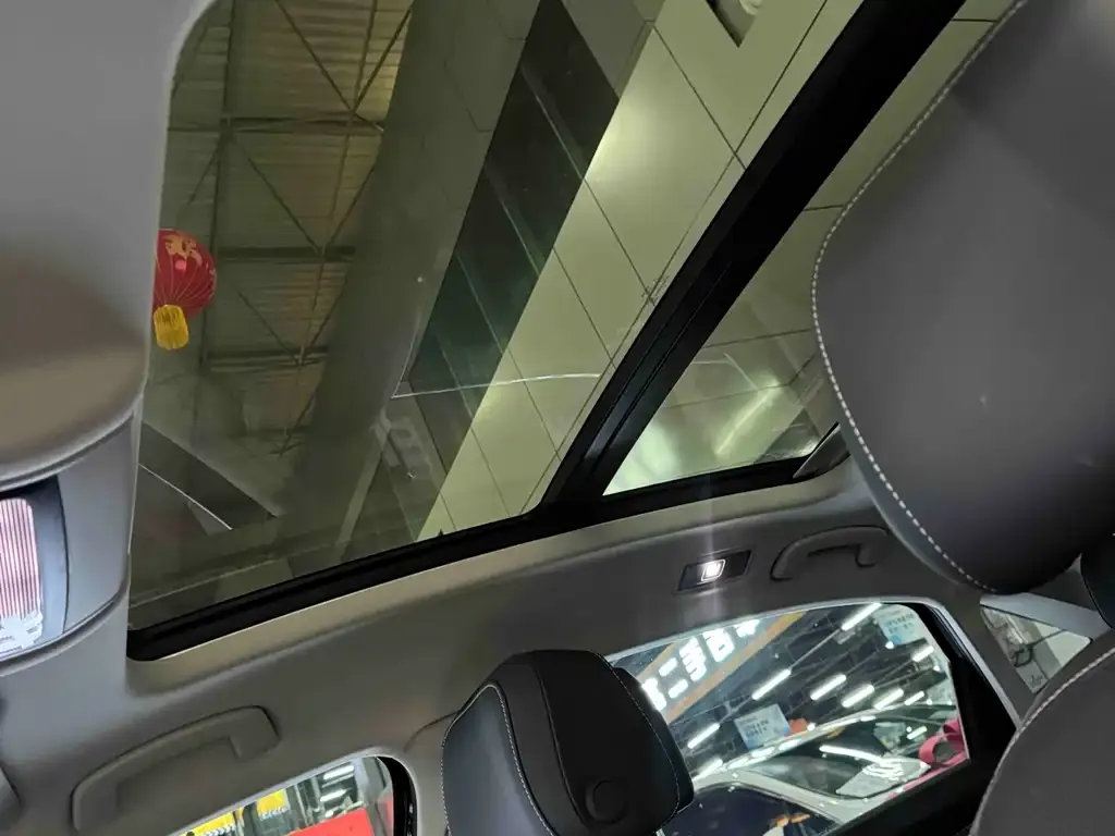 Volkswagen Passat 2025 из CN, фото 2