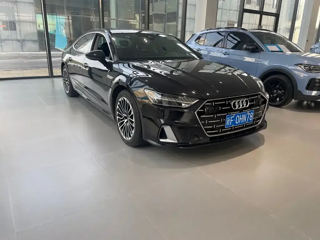 Audi A7L — фото 5