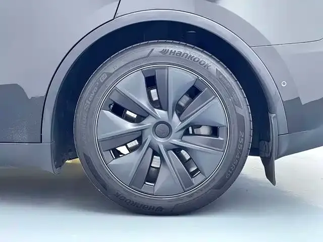 Tesla Model Y 2024 из CN, фото 9