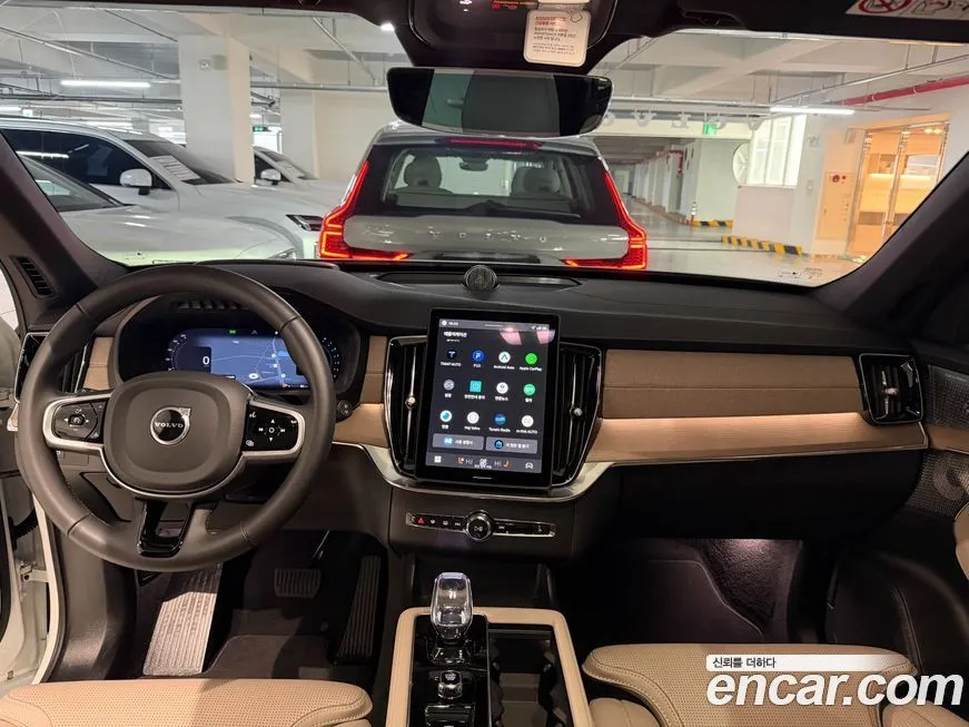 Volvo XC90 — фото 10