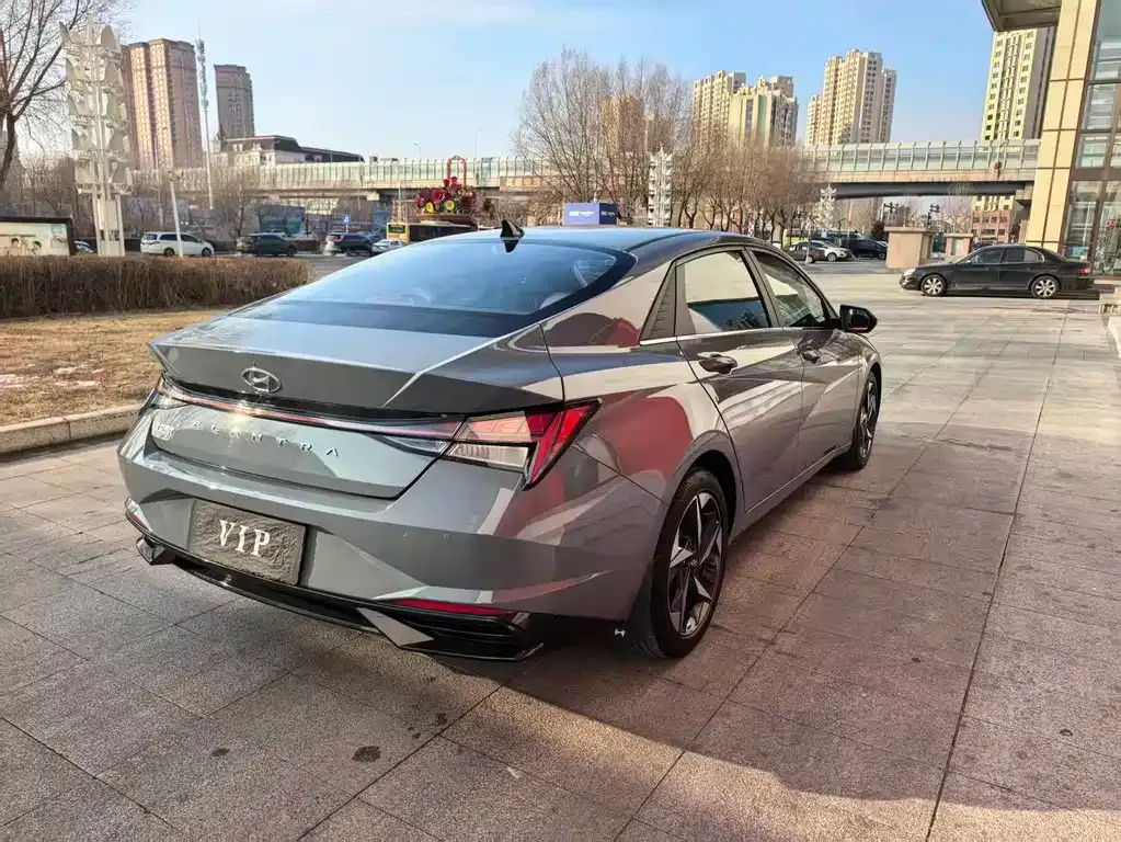 Hyundai Elantra 2023 из CN, фото 8