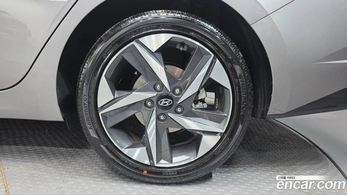Hyundai AVANTE — фото 7