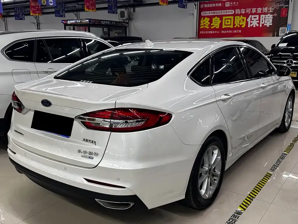 Ford Mondeo — фото 6